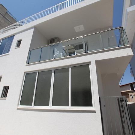 Deda Apartments Sarandë Exterior foto