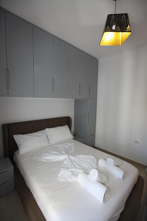 Deda Apartments Sarandë Exterior foto